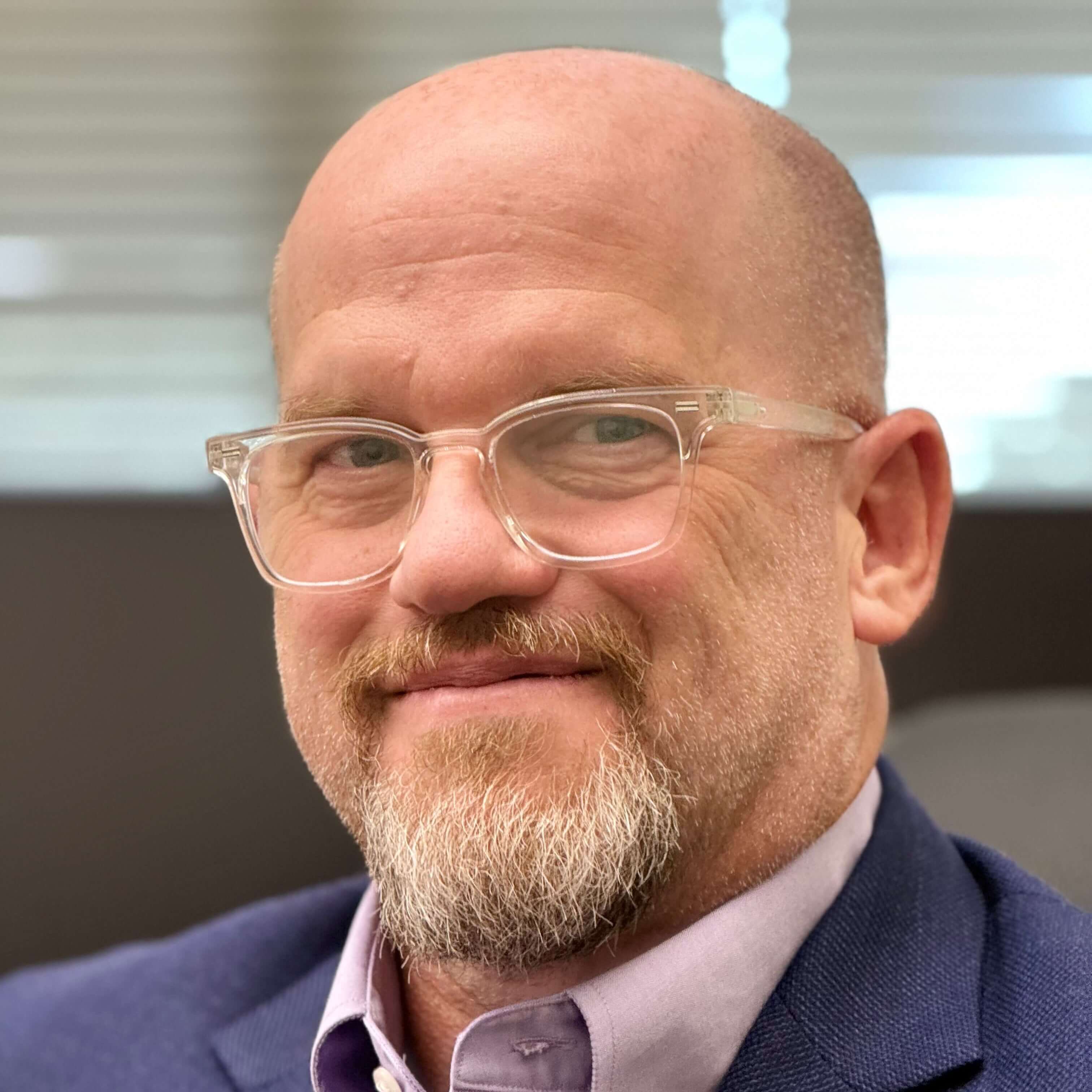 Headshot of Eric Cloud.