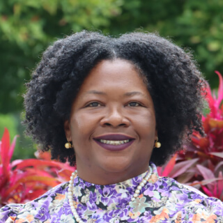 Dr. Leah Raby Headshot